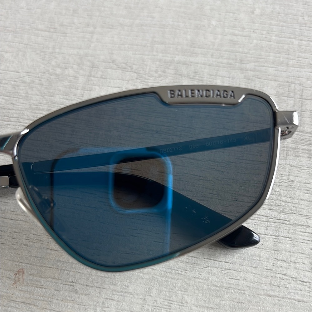 Men’s XL Balenciaga™ BB0277S 003 60 - Gunmetal/Blueflash sunglasses - Picture 2 of 10